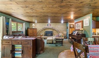 12980 Robinwood St NE, Alliance, OH 44601