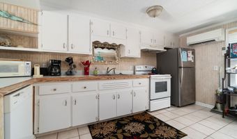 401 E Atlantic Blvd, Atlantic Beach, NC 28512