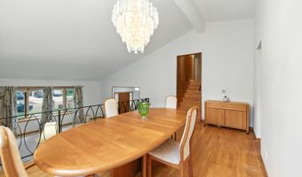 826 S Roosevelt Ave, Arlington Heights, IL 60005