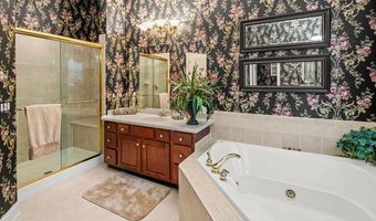 9 Spring Lake Ct, Barnegat, NJ 08005