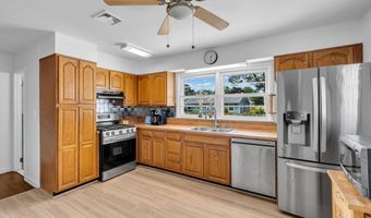 1108 Anchor Ave, Beachwood, NJ 08722