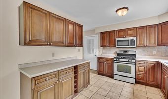 11319 Kieffer Rd, Alden, NY 14004