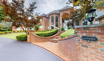 1 Albemarle Ln, Barboursville, WV 25504