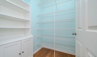 273 Scio Village Ct 125, Ann Arbor, MI 48103