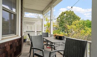 687 Myrtle Ave, Albany, NY 12208