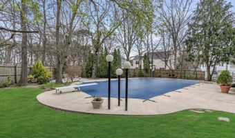 318 Tina Lee Ct, Brick, NJ 08724