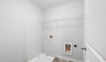 422 Auburn Crossing Dr, Auburn, GA 30011