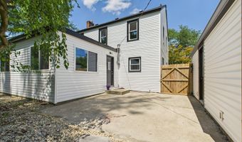 5 Willow Rd, Anderson, IN 46011