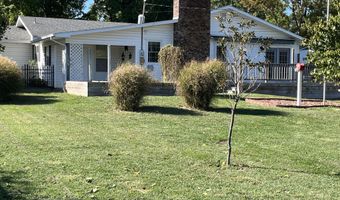 1220 Tyler St, Aurora, MO 65605