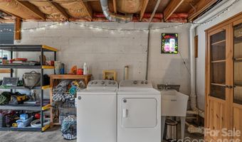 17 Azalea Rd, Arden, NC 28704