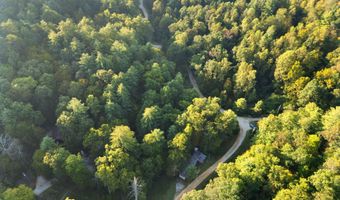 25 26 Deer Track Rd, Beattyville, KY 41311