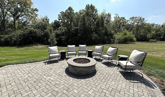 10277 Pigato Dr, Zionsville, IN 46077