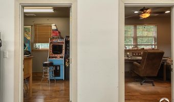 364 E 1600 Rd, Baldwin City, KS 66006