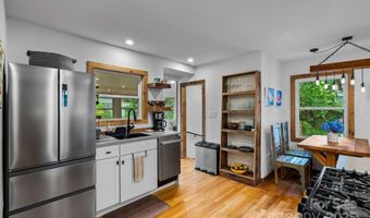 200 Aurora Dr, Asheville, NC 28805