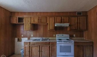 300 Patterson St, Bay, AR 72411