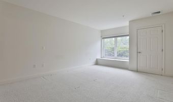 65 Hawthorne Dr 115, Bedford, NH 03110