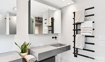 48 Woodvale Ave, Asheville, NC 28804