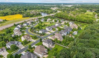 405 Riverside Cir, Anoka, MN 55303
