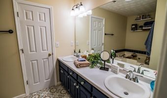 1565 Wynfield Dr, Auburn, GA 30011