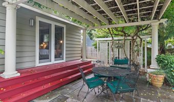 214 WARDOUR Dr, Annapolis, MD 21401