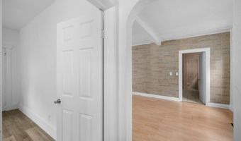 86 W Main St 2, Bergenfield, NJ 07621