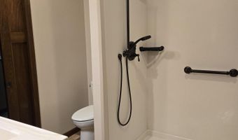 212 S Augusta Ave, Brandon, SD 57005