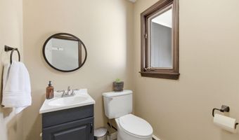 66 Lyford Rd, Brookfield, NH 03872