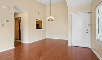 40 Ray Ct, Bedminster, NJ 07921