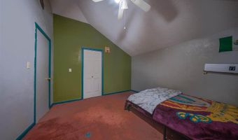 113 S Country Club Rd, Arkansas City, KS 67005