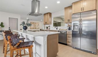 305 ROBIN HILL Dr, Altamonte Springs, FL 32701