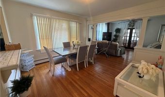 105 Eldridge St, Cranston, RI 02910