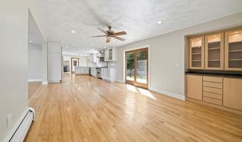 30 Dutchess Dr, Cranston, RI 02921