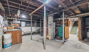 1101 E 10th St, Anderson, IN 46012