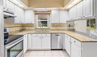 102 WATERVIEW Cir, Auburndale, FL 33823