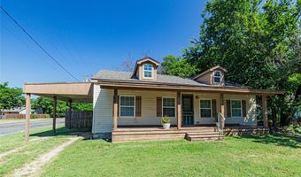 101 N Hubbard St, Alvord, TX 76225