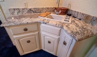 2717 Ridgeway St, Ardmore, OK 73401