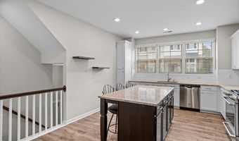 516 Old Mill Village Dr, Apex, NC 27502