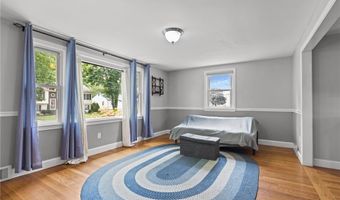83 Bateman Ave, Cranston, RI 02920