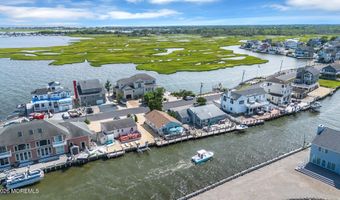 281 Sandlewood Dr, Bayville, NJ 08721