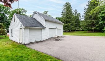 385 Ten Rod Rd, North Kingstown, RI 02852