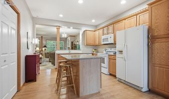 1610 Riverspointe Ct, Anoka, MN 55303