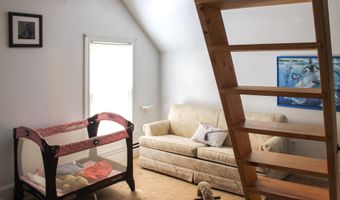 117 Blackstrap Rd, Falmouth, ME 04105