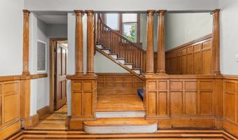 543 Newport Ave, Attleboro, MA 02703