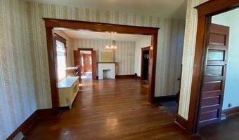 319 N 10th St, Atchison, KS 66002