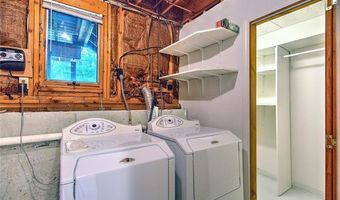 6 Birch St, Johnston, RI 02919
