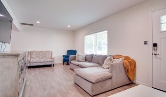 809 Longboat Ave, Beachwood, NJ 08722