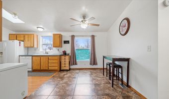 317 7th St, Benton City, WA 99320