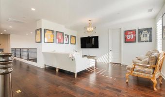 2543 Glasgow Dr, Carlsbad, CA 92010