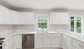 24674 PEACH ORCHARD Ln, Aldie, VA 20105