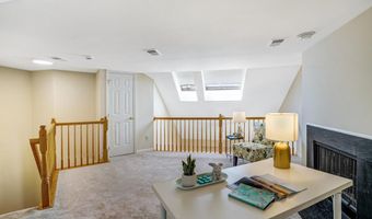 7044 FIELDHURST Ct, Alexandria, VA 22315